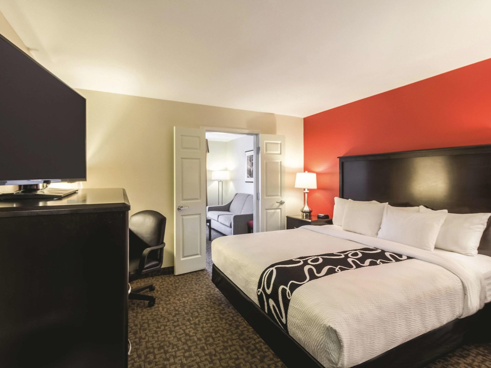 La Quinta By Wyndham Fargo-Medical Center Hotel Bagian luar foto