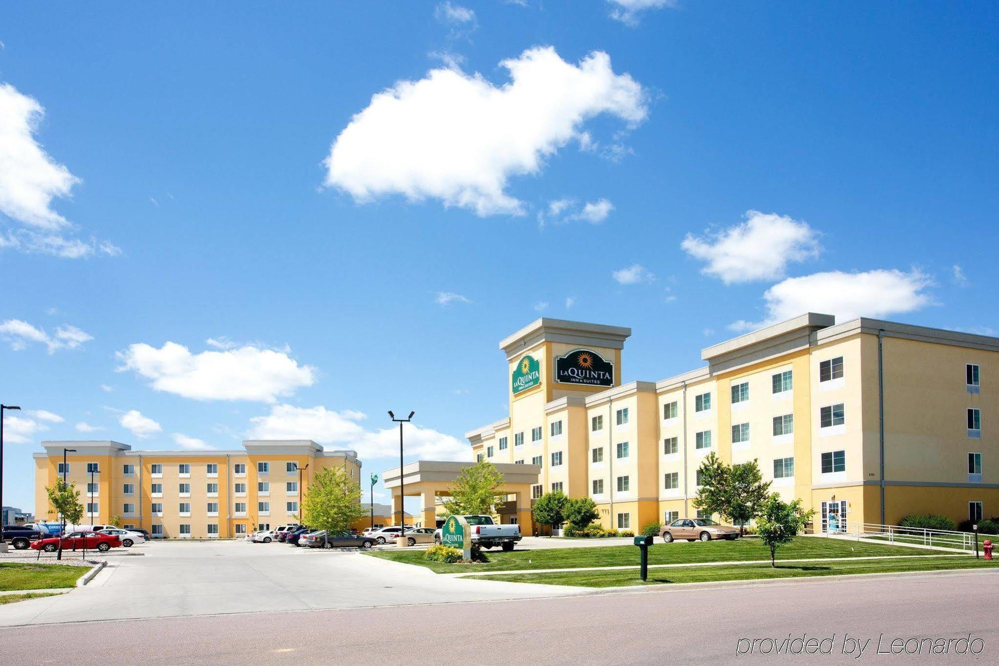 La Quinta By Wyndham Fargo-Medical Center Hotel Bagian luar foto