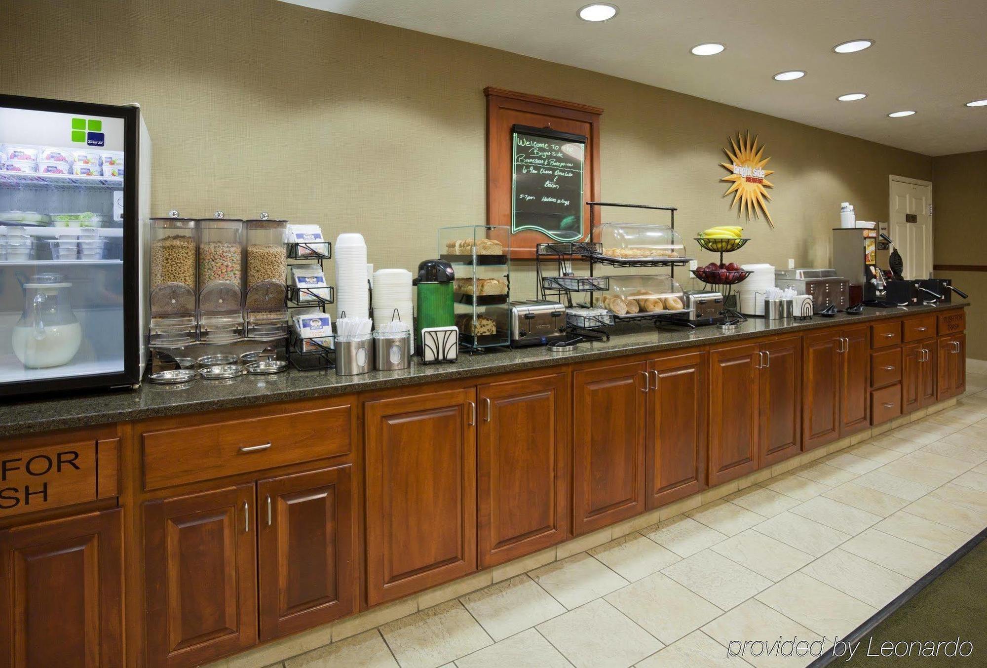 La Quinta By Wyndham Fargo-Medical Center Hotel Bagian luar foto