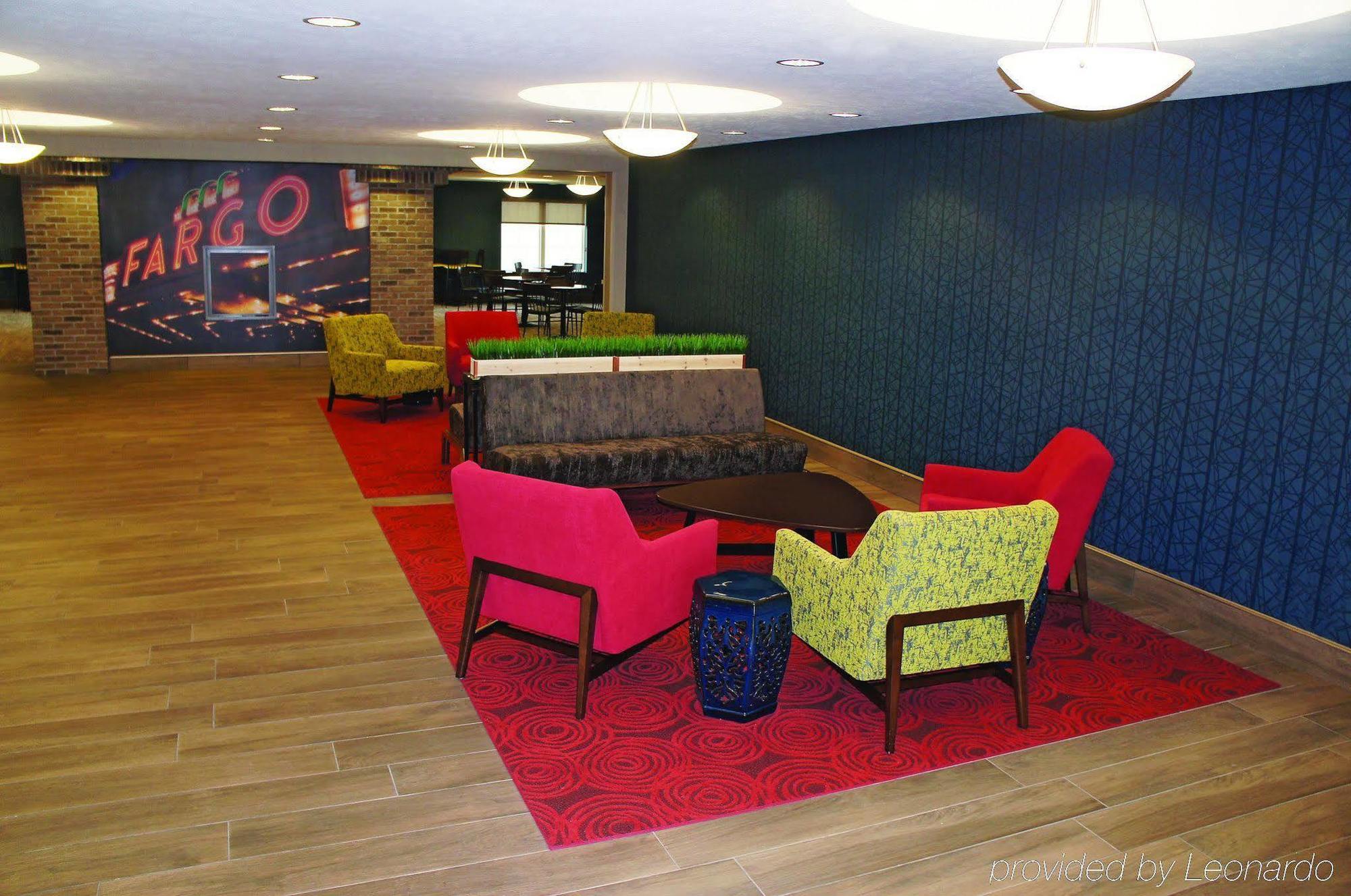 La Quinta By Wyndham Fargo-Medical Center Hotel Bagian luar foto