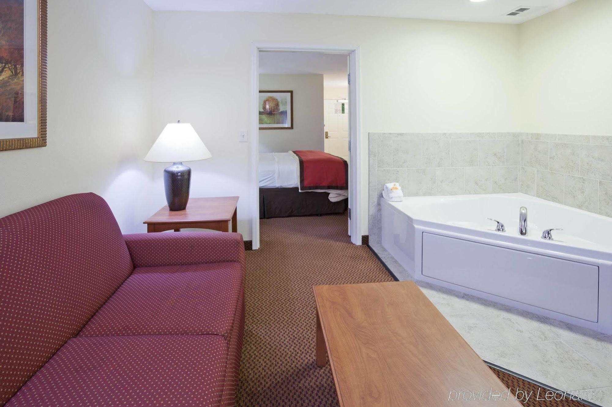 La Quinta By Wyndham Fargo-Medical Center Hotel Bagian luar foto
