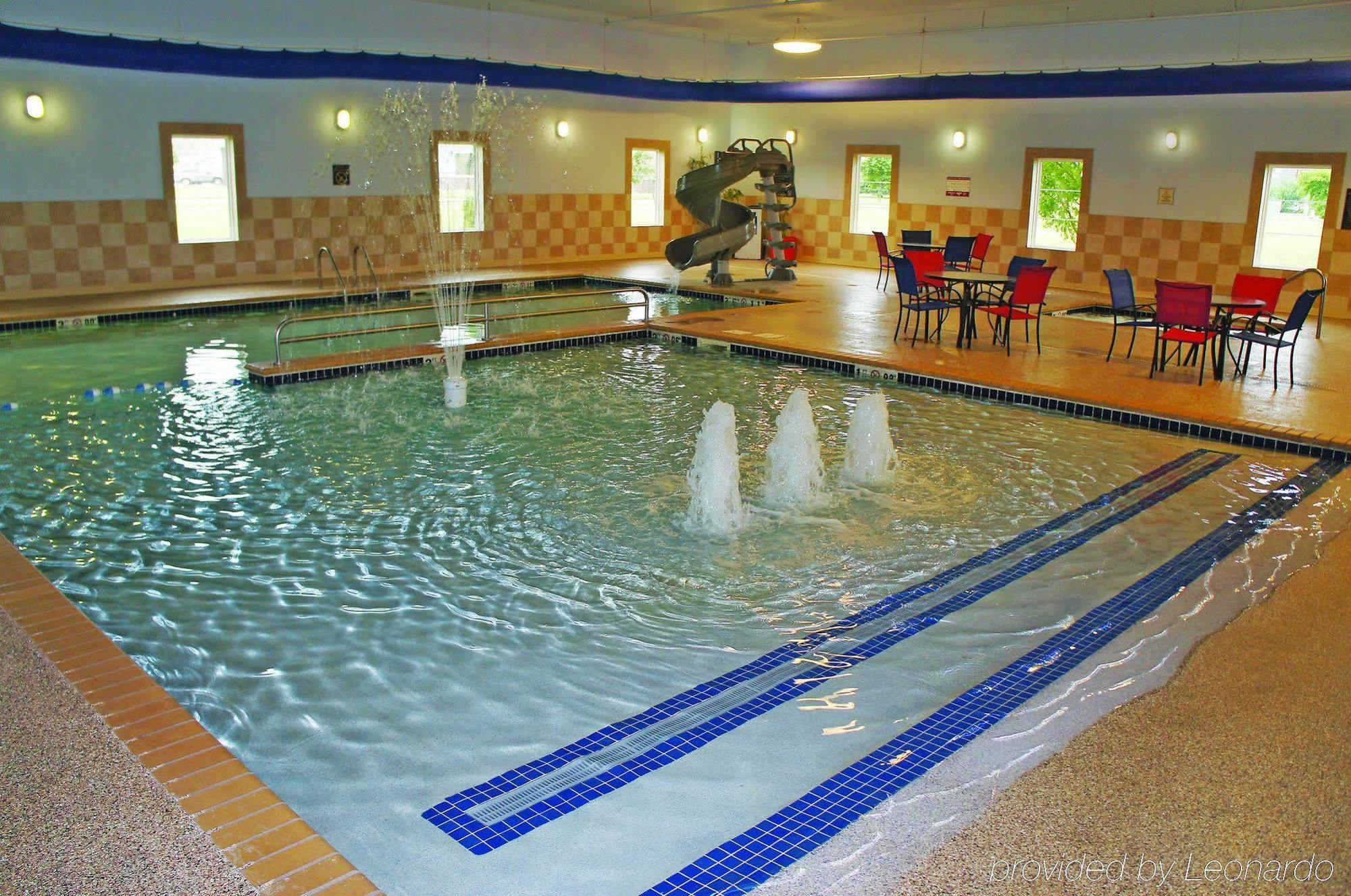 La Quinta By Wyndham Fargo-Medical Center Hotel Bagian luar foto