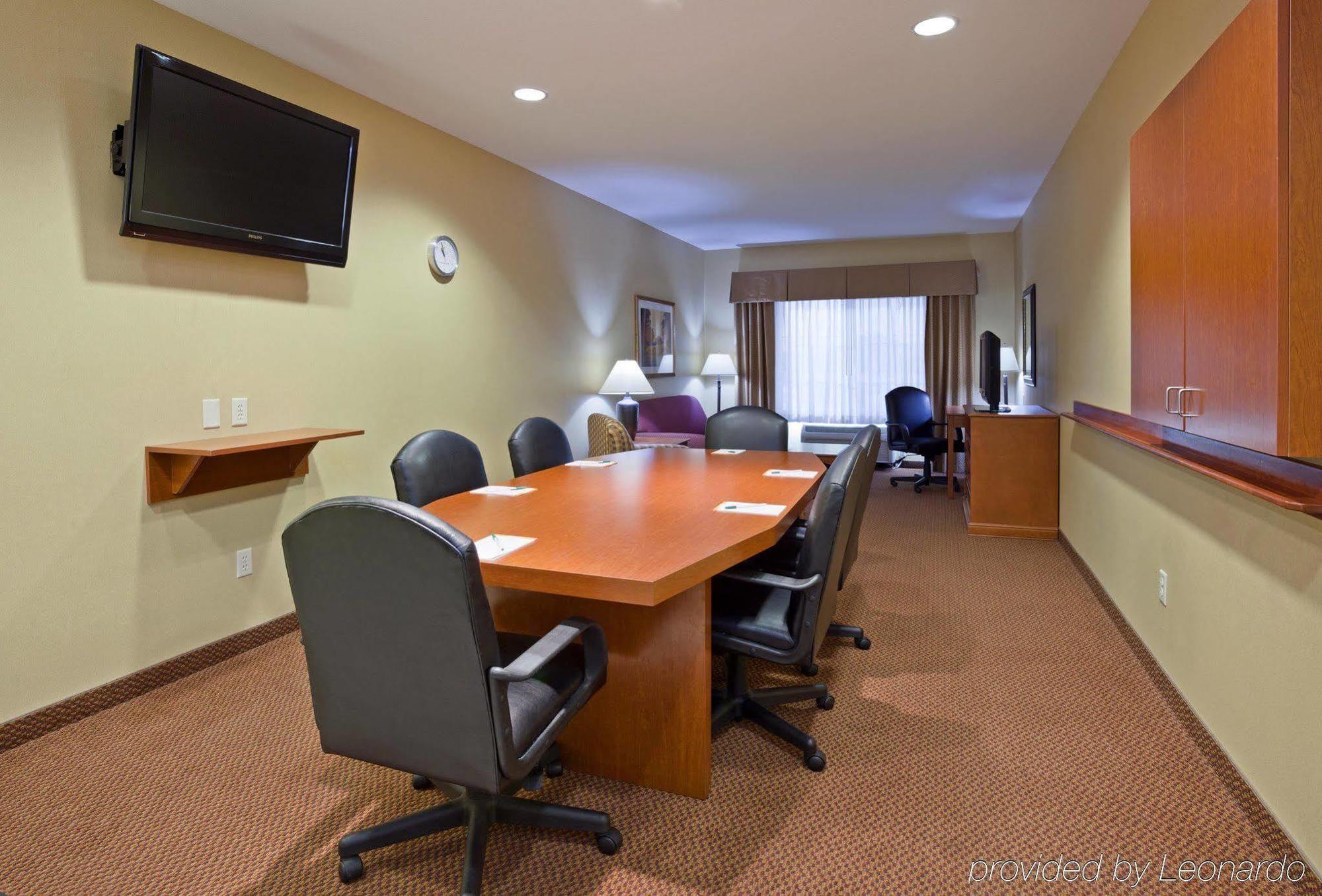 La Quinta By Wyndham Fargo-Medical Center Hotel Bagian luar foto