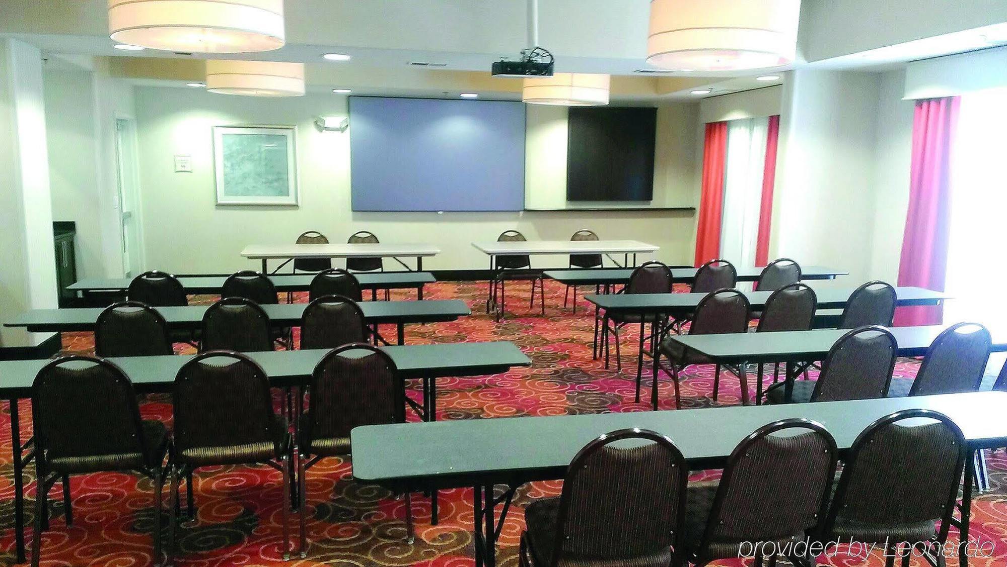 La Quinta By Wyndham Fargo-Medical Center Hotel Bagian luar foto