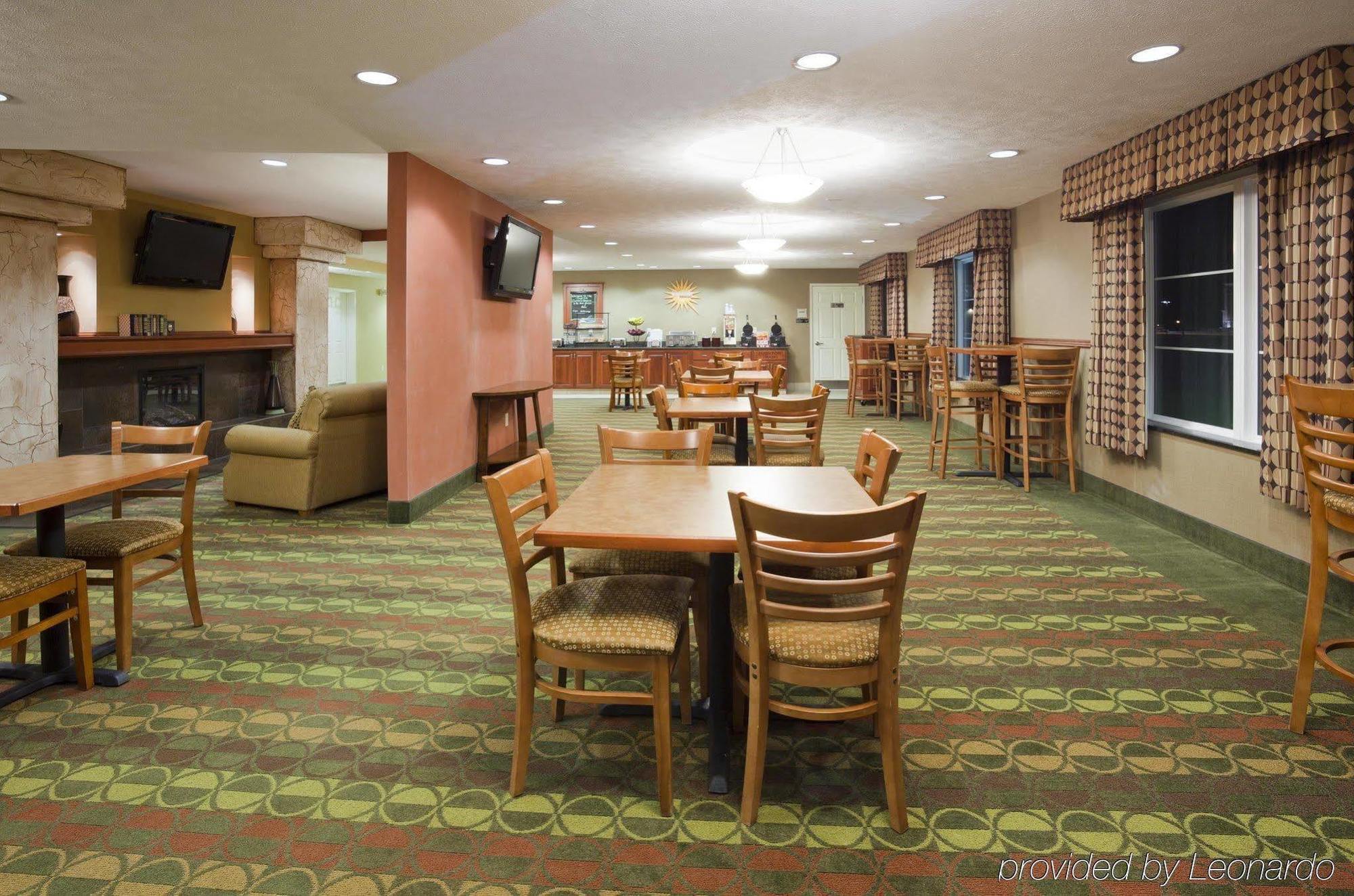 La Quinta By Wyndham Fargo-Medical Center Hotel Bagian luar foto